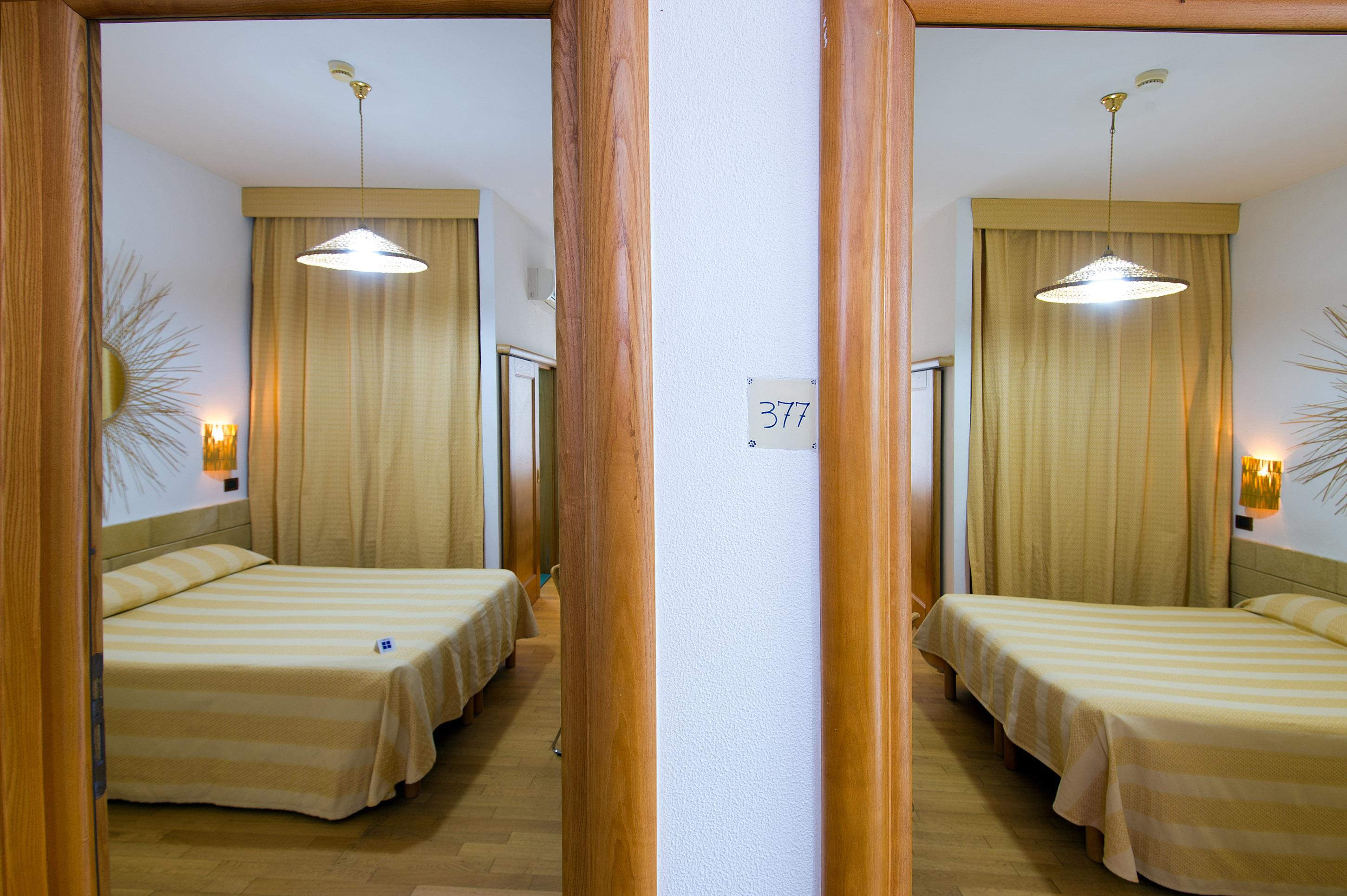 Hotel Terminal - Caroli Hotels 레우카 외부 사진